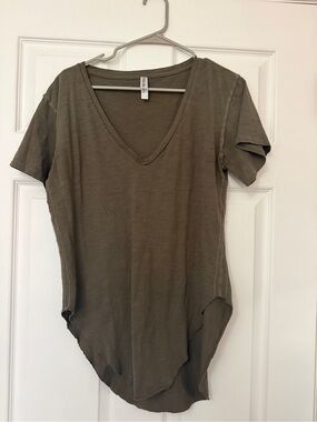 Pebby Forevee Olive V-Neck Short Sleeve Top
